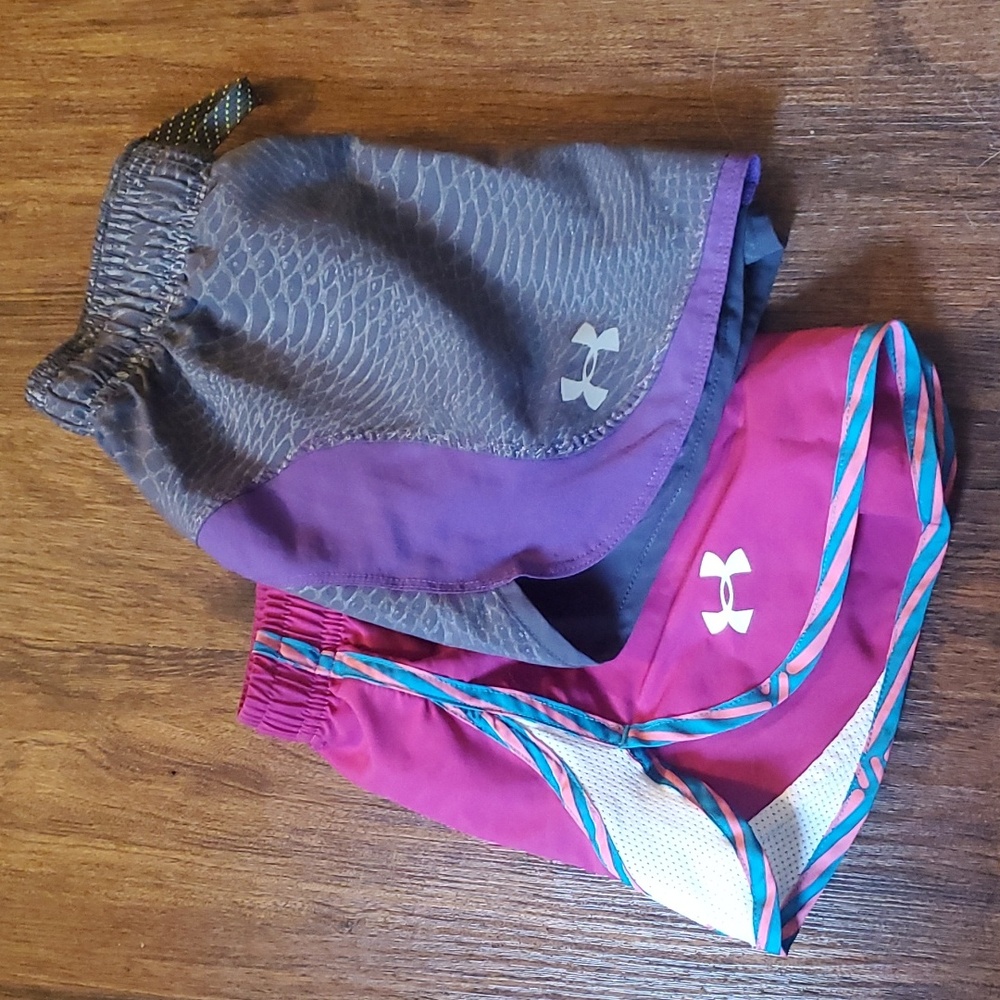 Girls Under Armour size small shorts